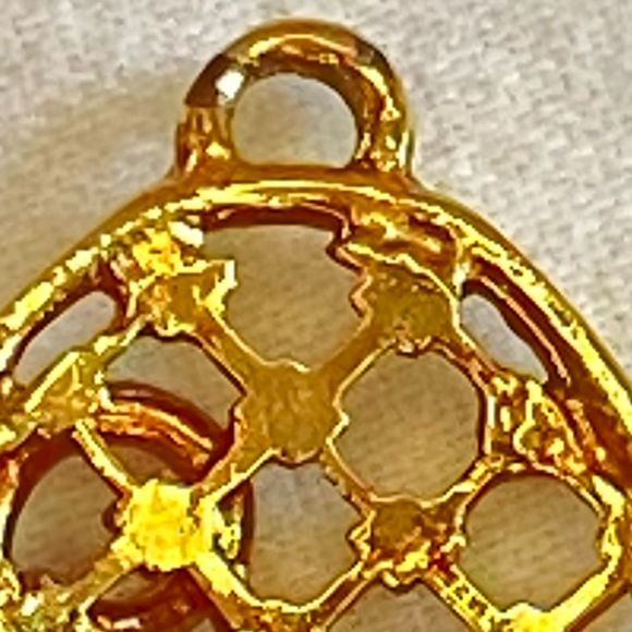 Egg Shaped Pendant Gold Tone Open Work Mesh Patern Roses Overlay - Picture 3 of 8